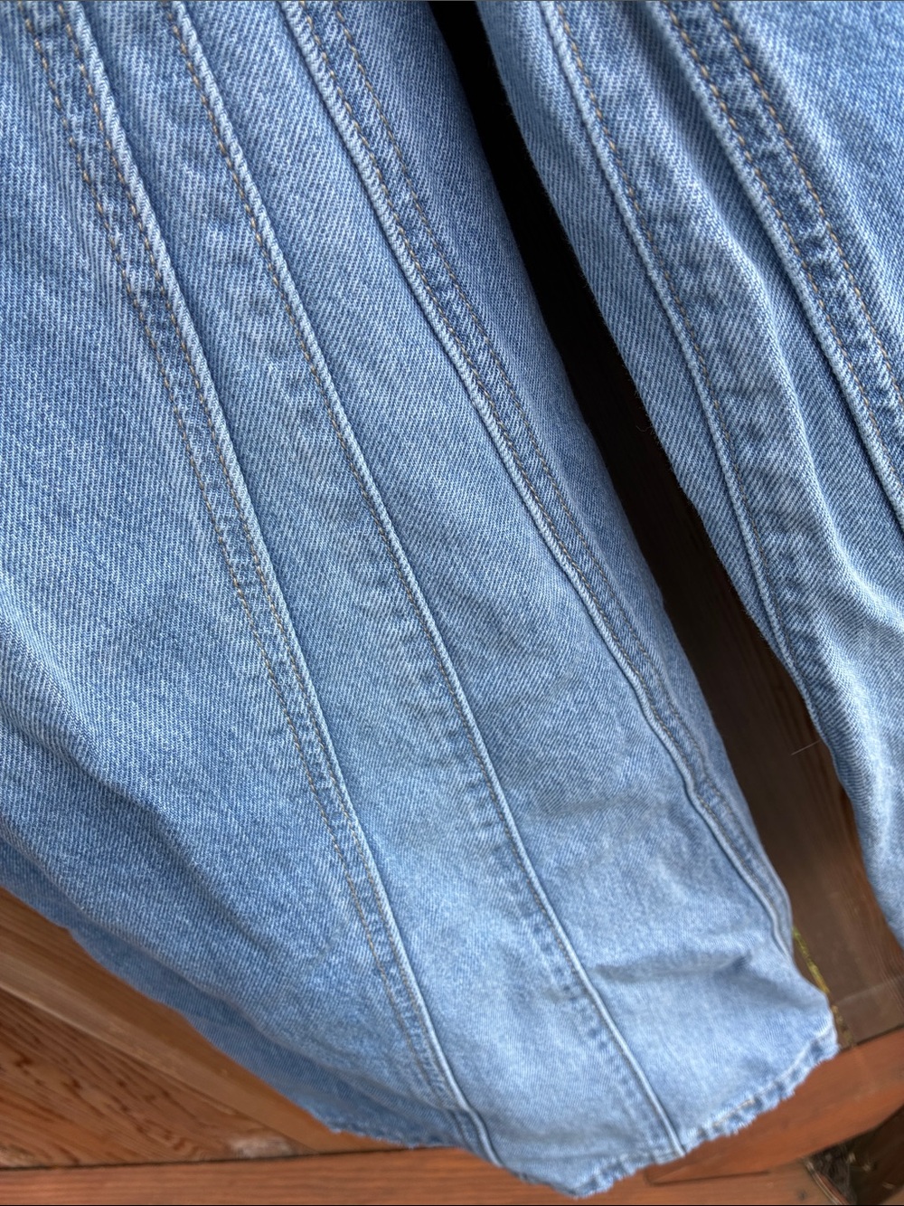 Levi’s Baggy Jeans - Picture 2 of 6